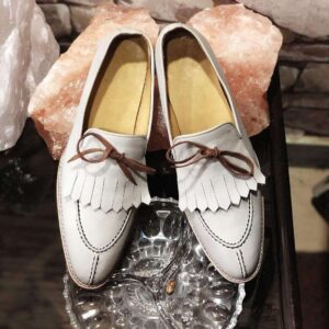 Handmade Men's White Leather Split Toe Fringe Shoes - leathersguru