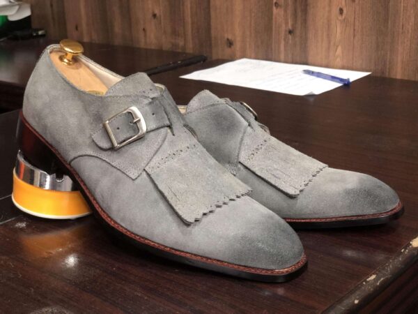 Handmade Gray Fringe Buckle Suede Shoes For Men's - leathersguru